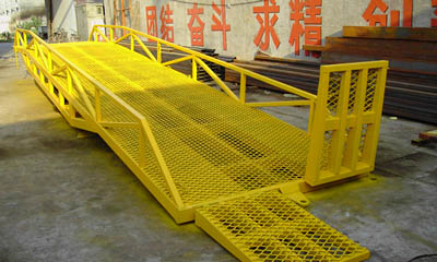 Mobile Loading Ramp