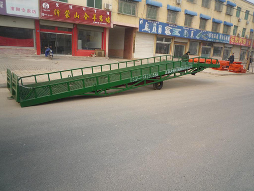 Mobile Loading Ramp