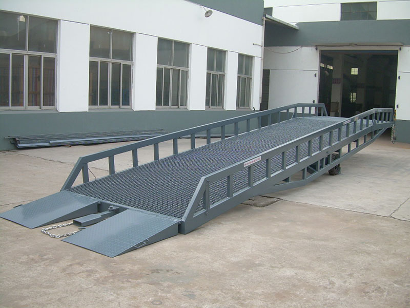 Mobile Loading Ramp